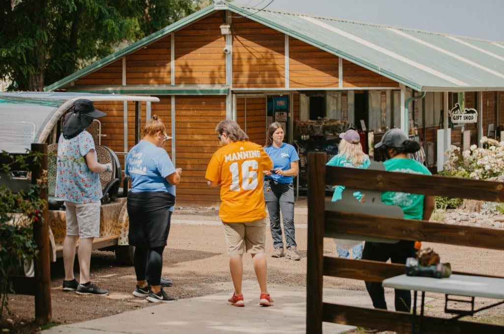 volunteer-opportunities-law-enforcement-dog-and-cat-animal-care-disaster-plan